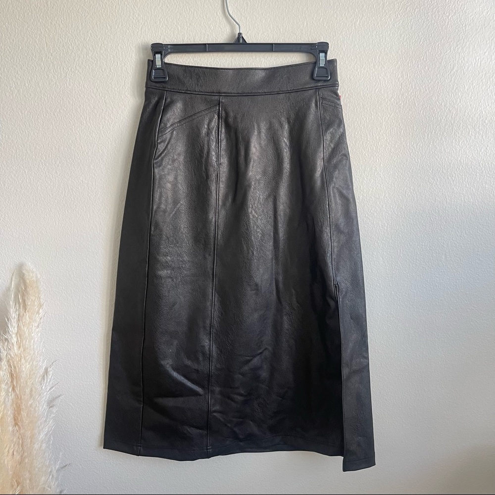 Spanx Faux Leather High Waisted MIDI Skirt